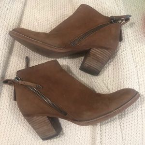 DOLCE VITA JAEGAR BOOTIE SIZE 8